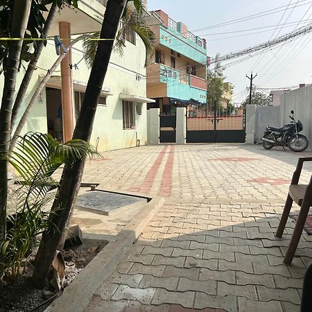 Anbu Ramana Guest House Tiruvannāmalai 외부 사진